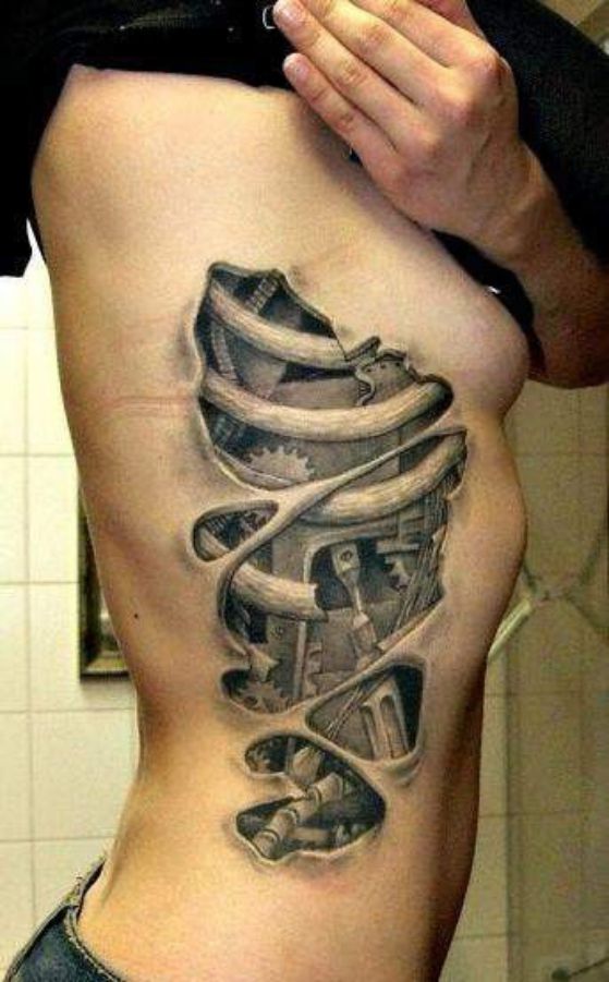 tatuaje al costado en 3d