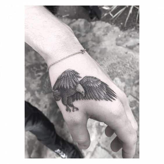 Tatuajes de Águilas sus significados y diseños imponentes