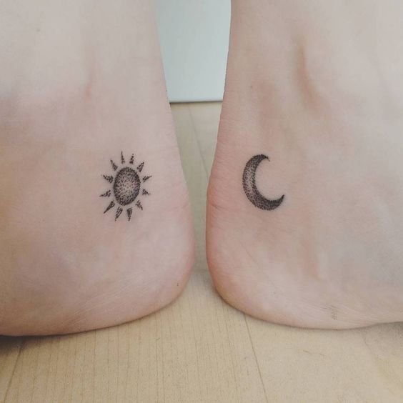 tatuajes simples de sol y luna